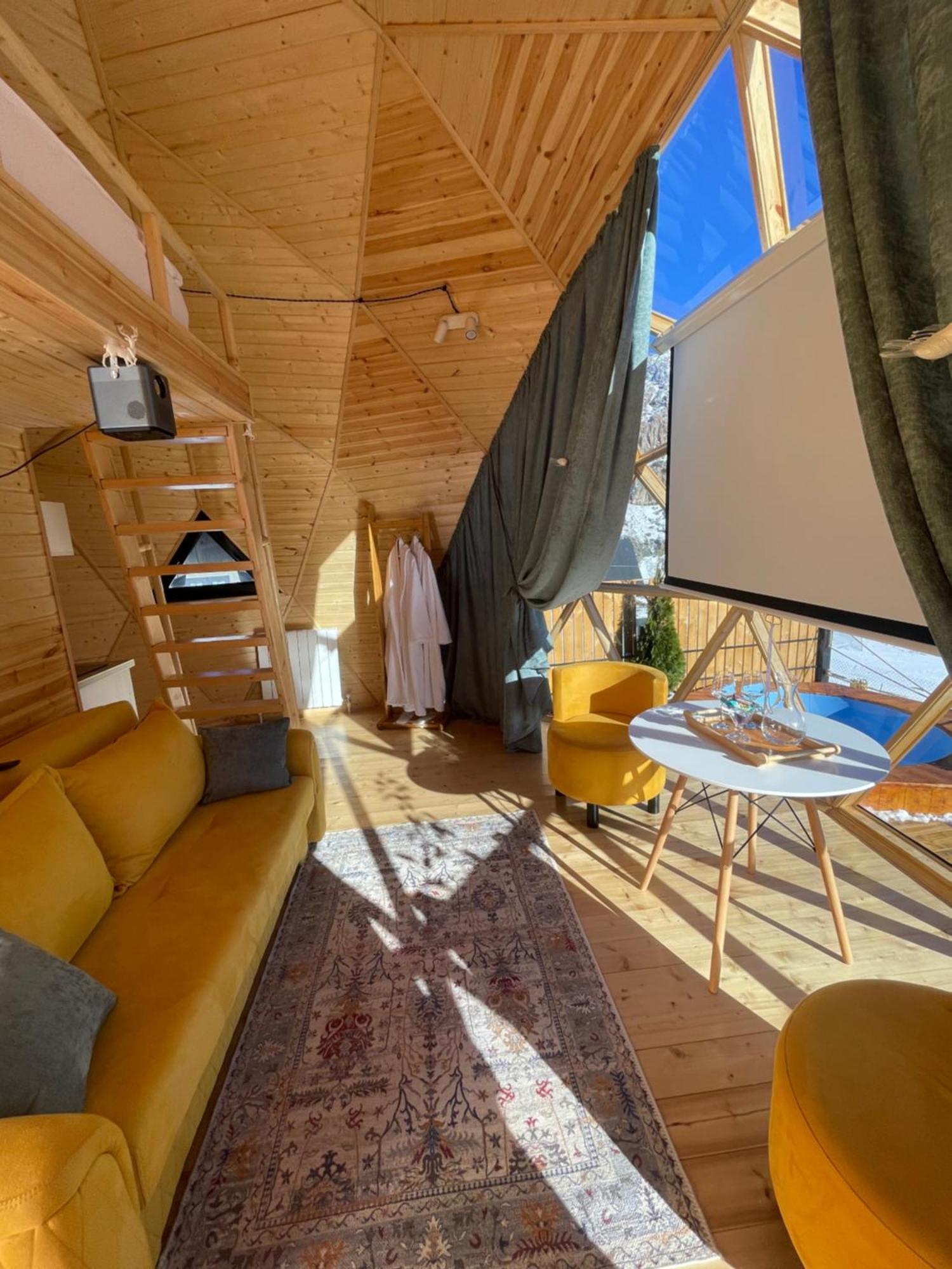 Вілла Gabua Glamping Степанцмінда Екстер'єр фото