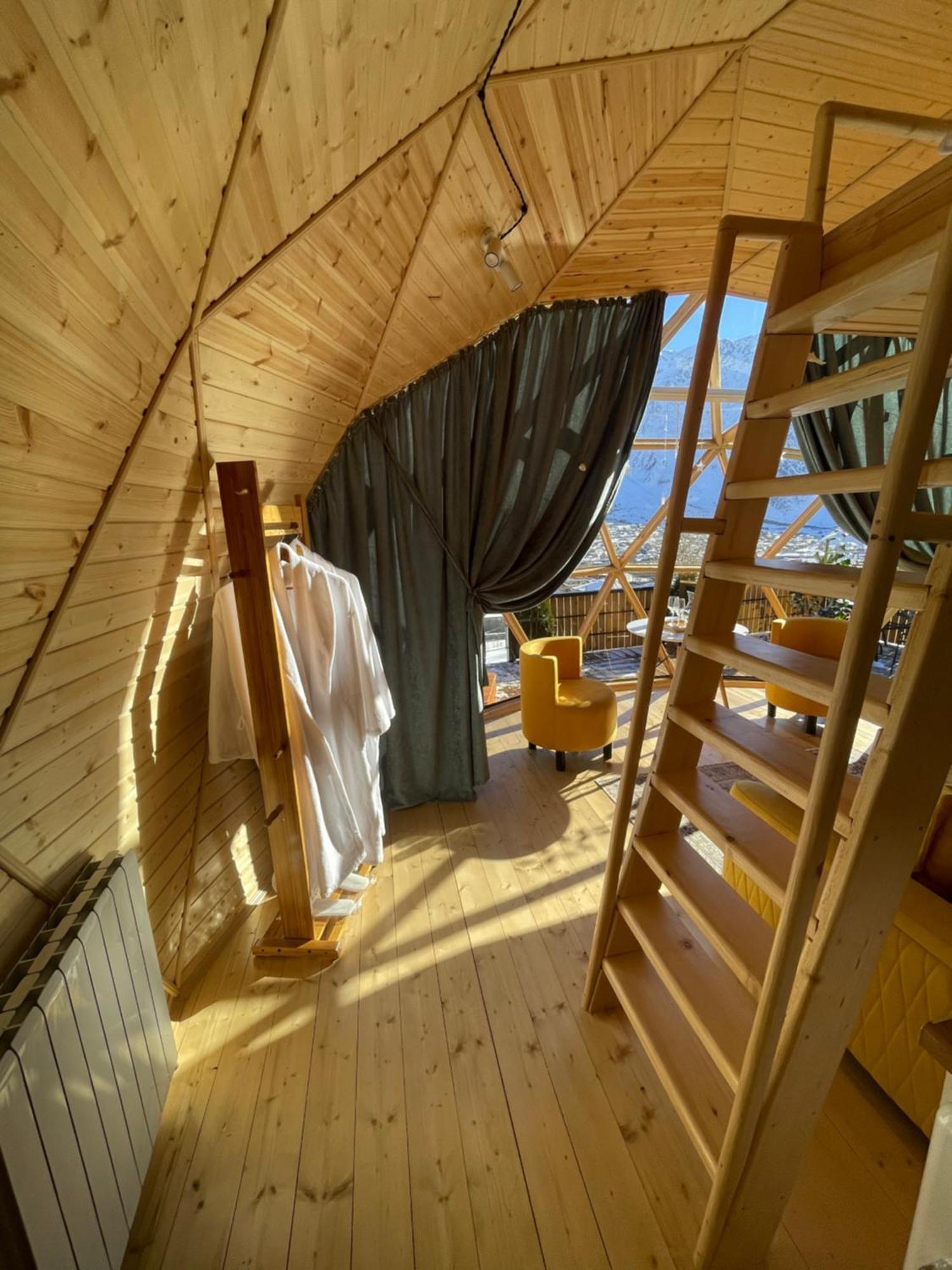 Вілла Gabua Glamping Степанцмінда Екстер'єр фото